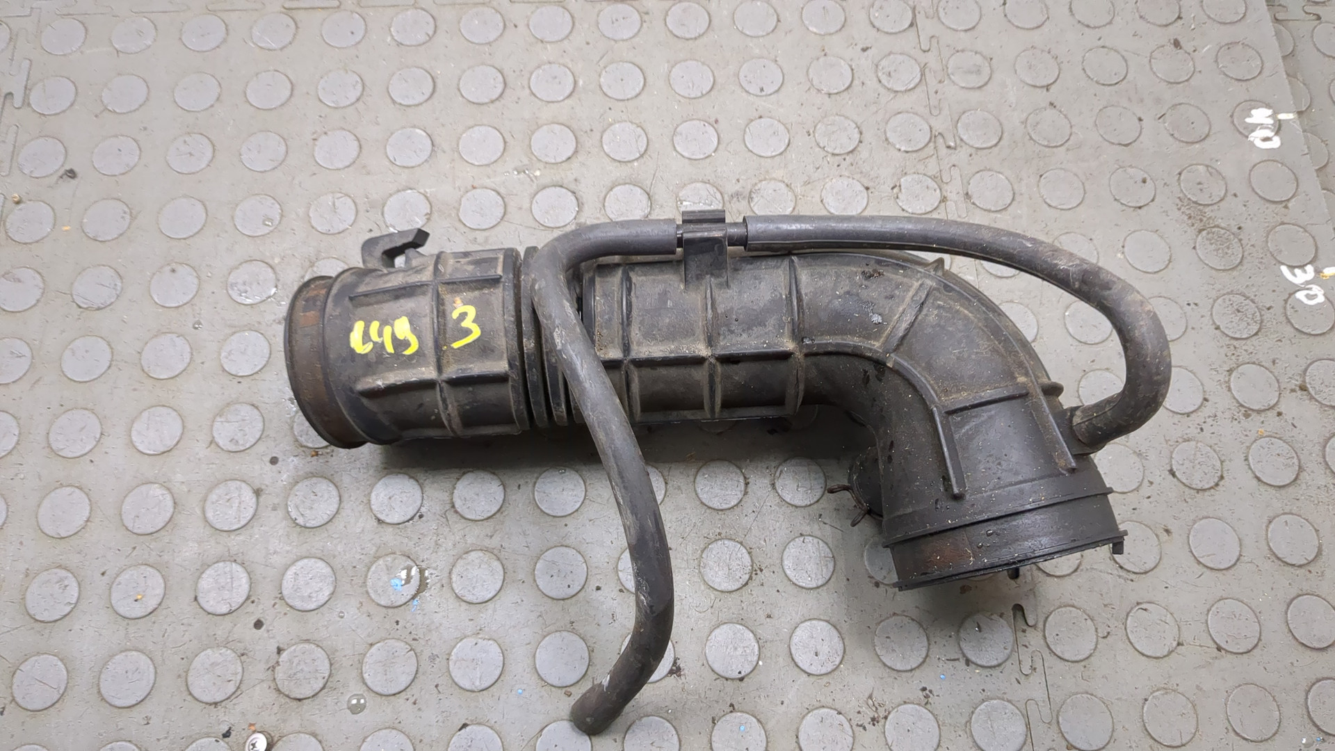 Патрубок воздушного фильтра