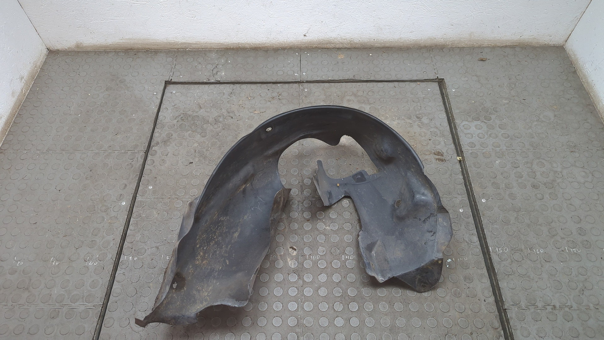 Локер передний правый