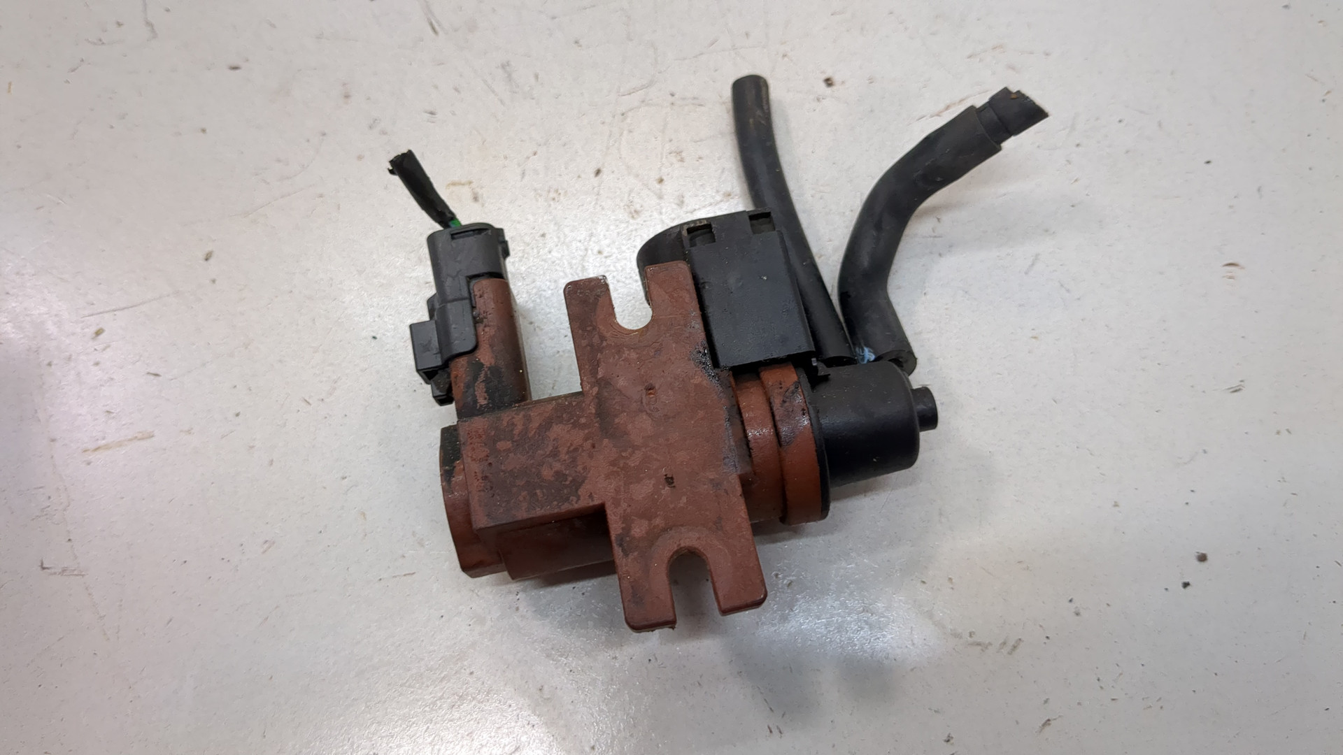 Клапан электромагнитный