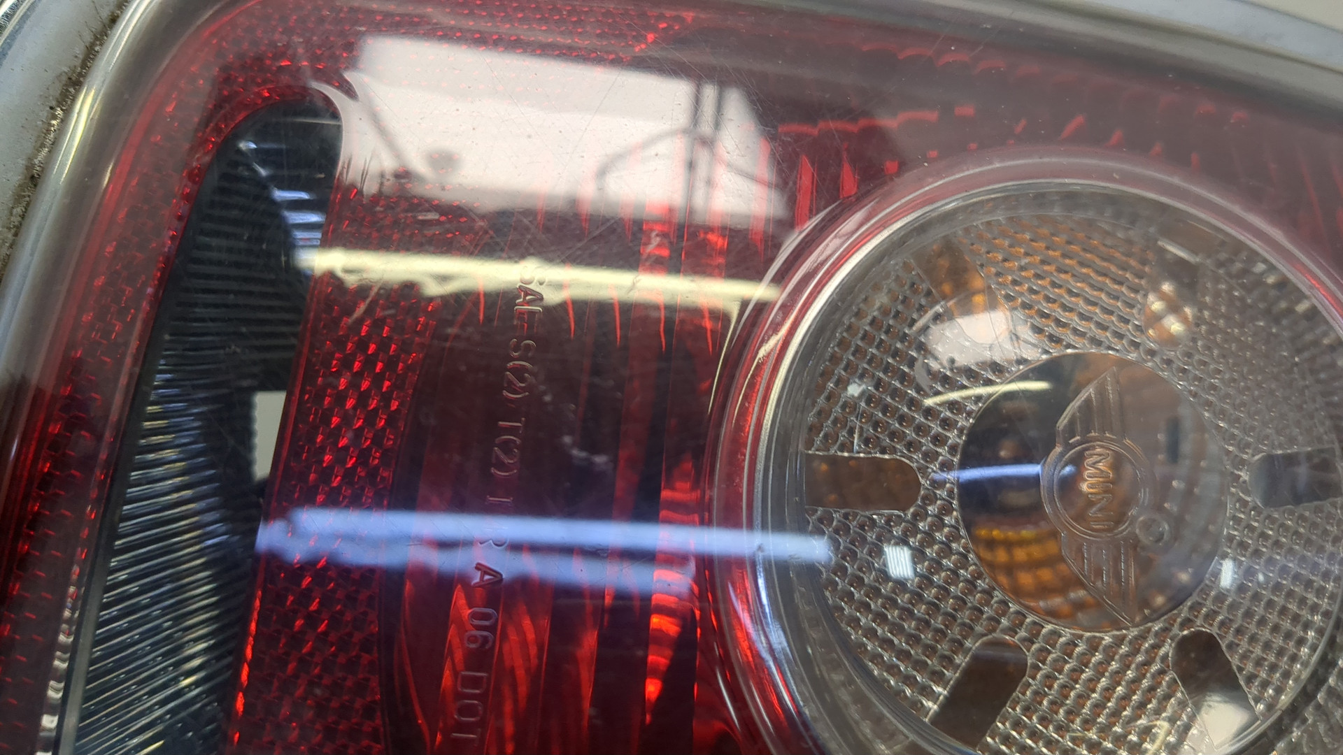 Фонарь задний левый