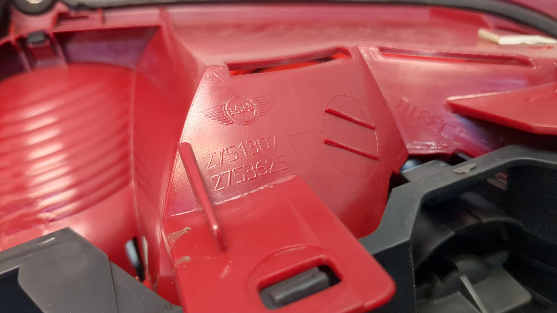 Фонарь задний левый