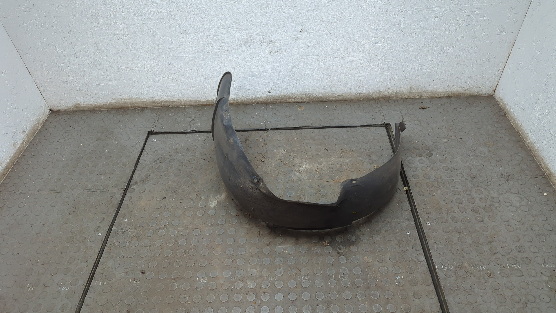 Локер передний правый