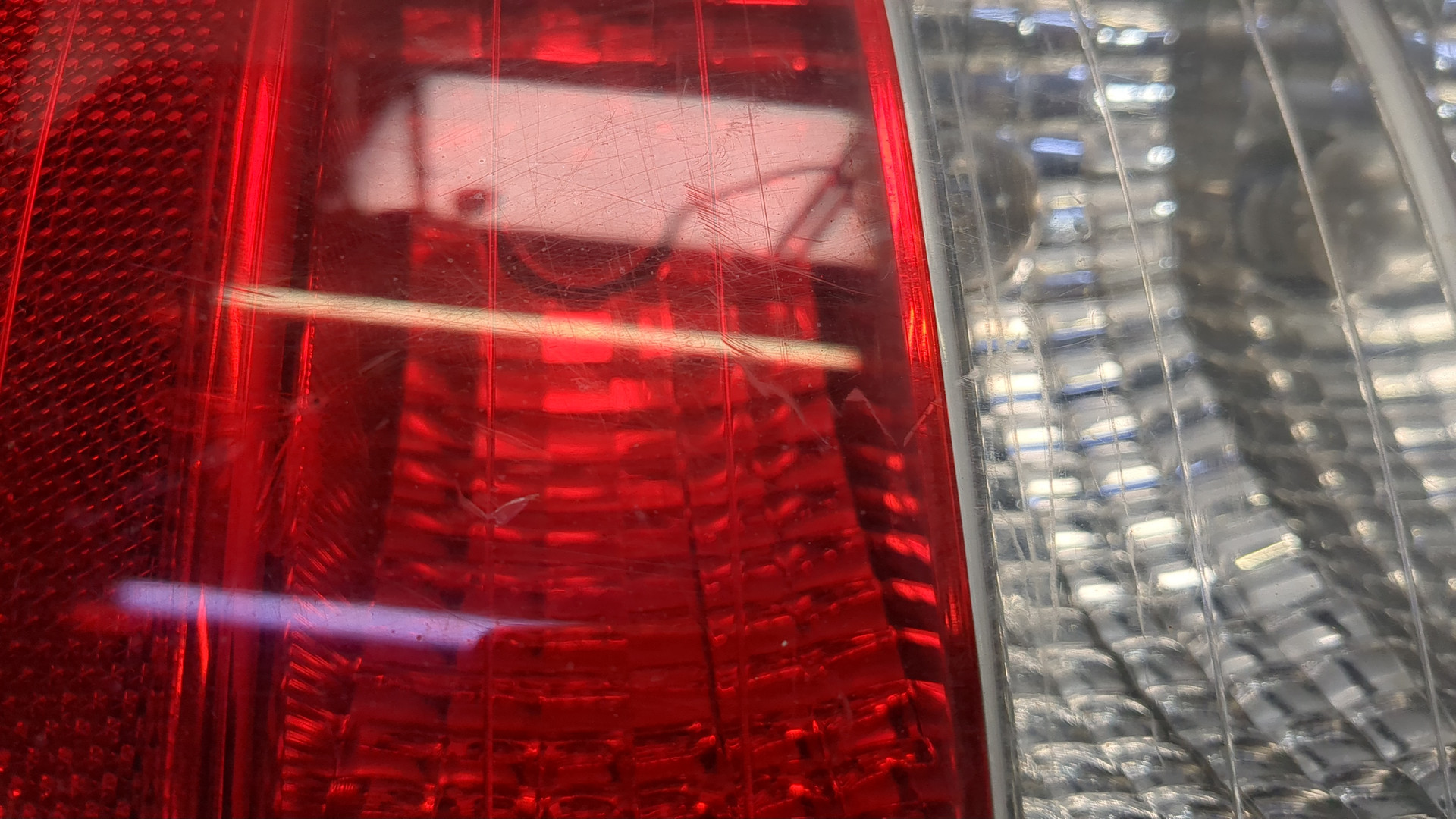 Фонарь задний левый