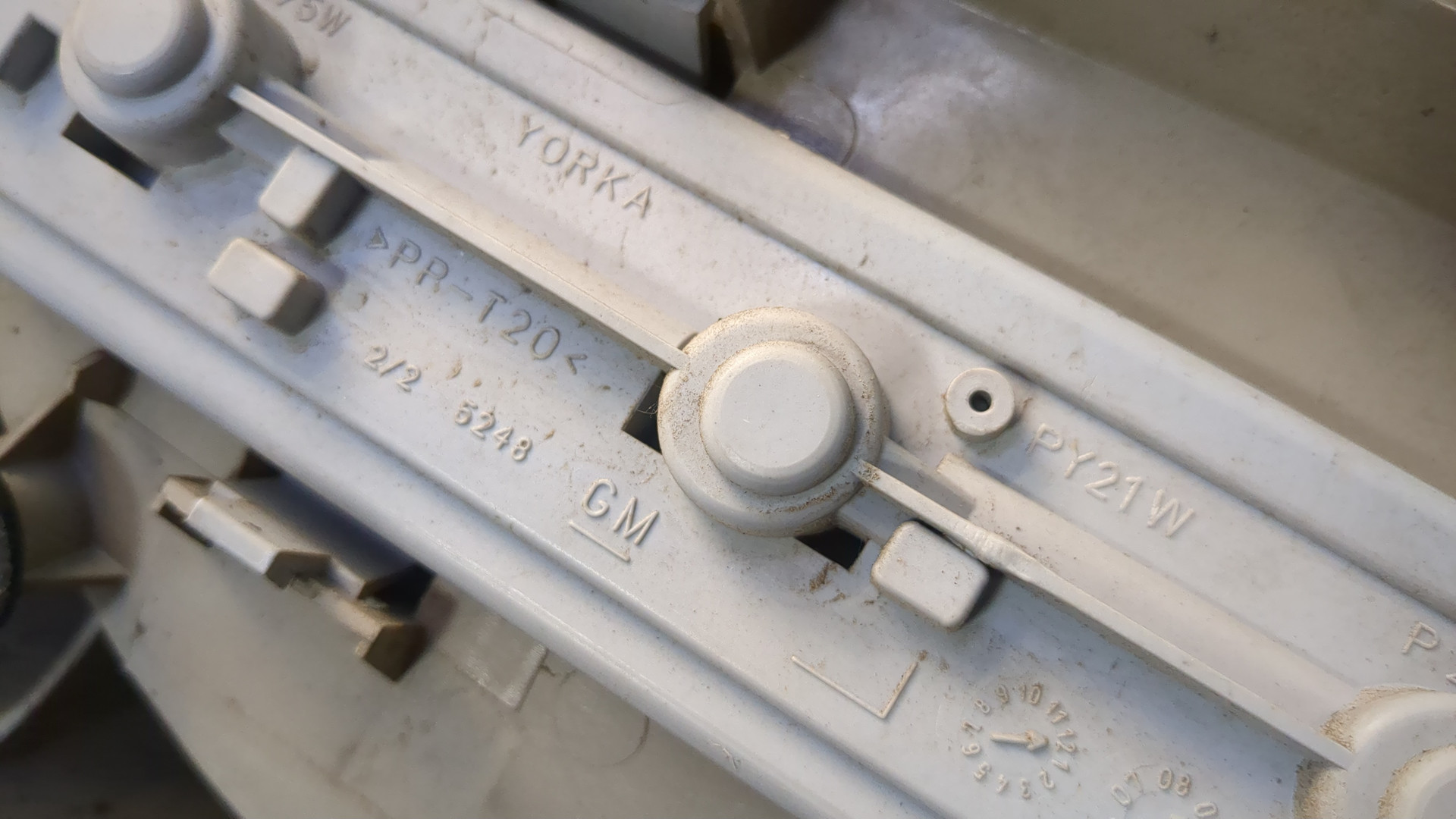 Фонарь задний левый