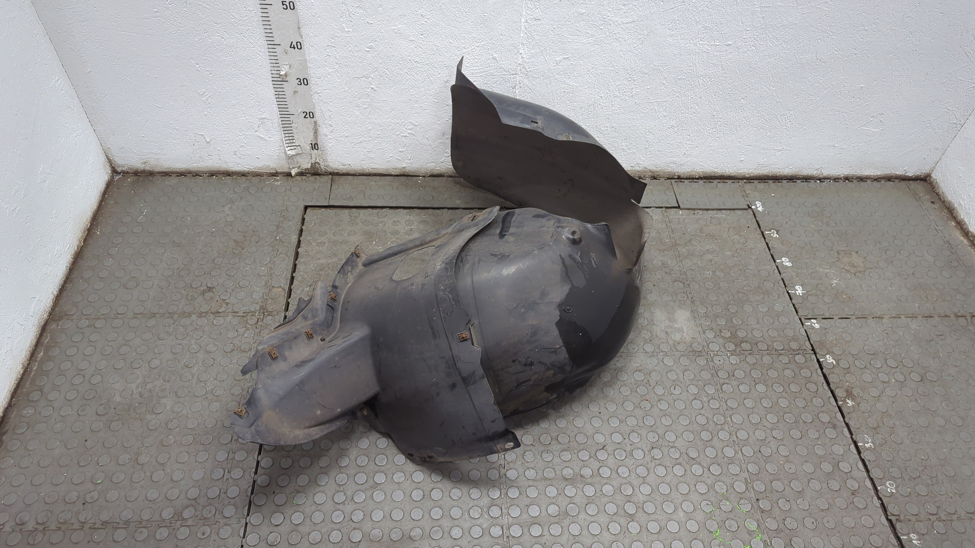 Локер передний левый