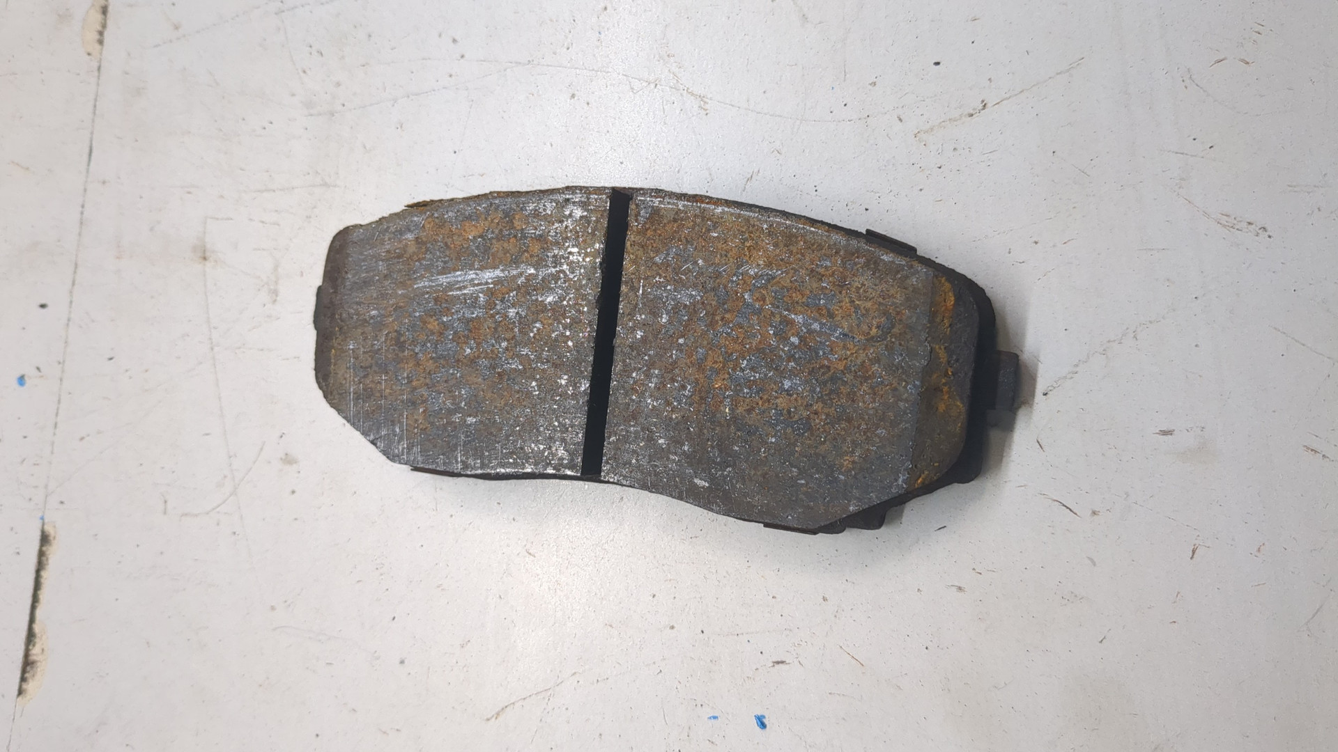 Колодки тормозные передние к-т