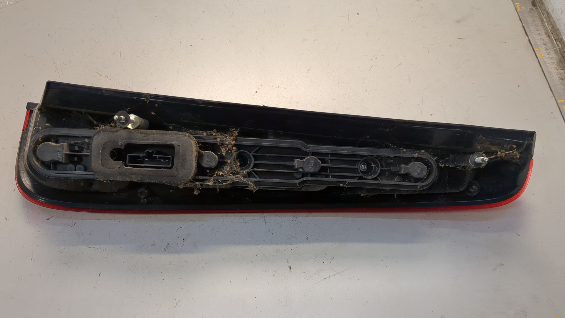 Фонарь задний левый