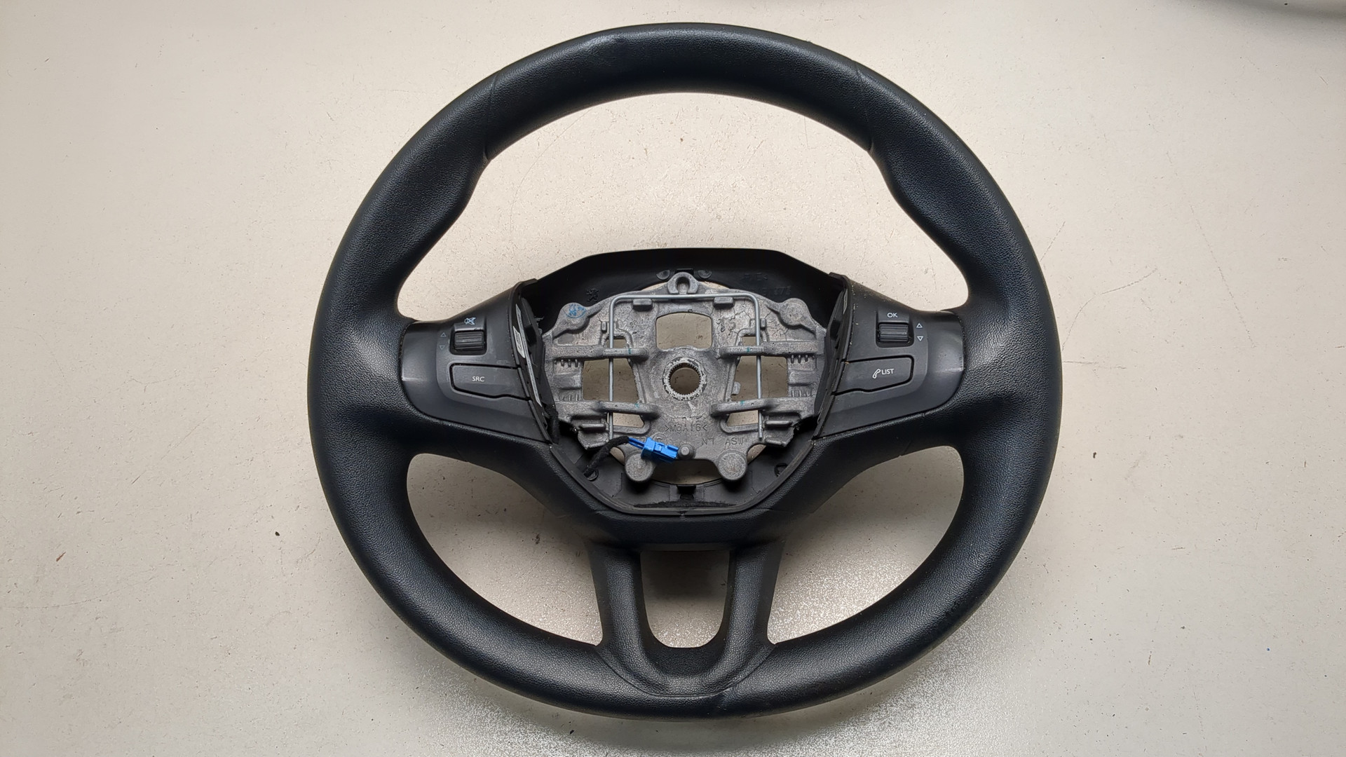 Рулевое колесо (руль)