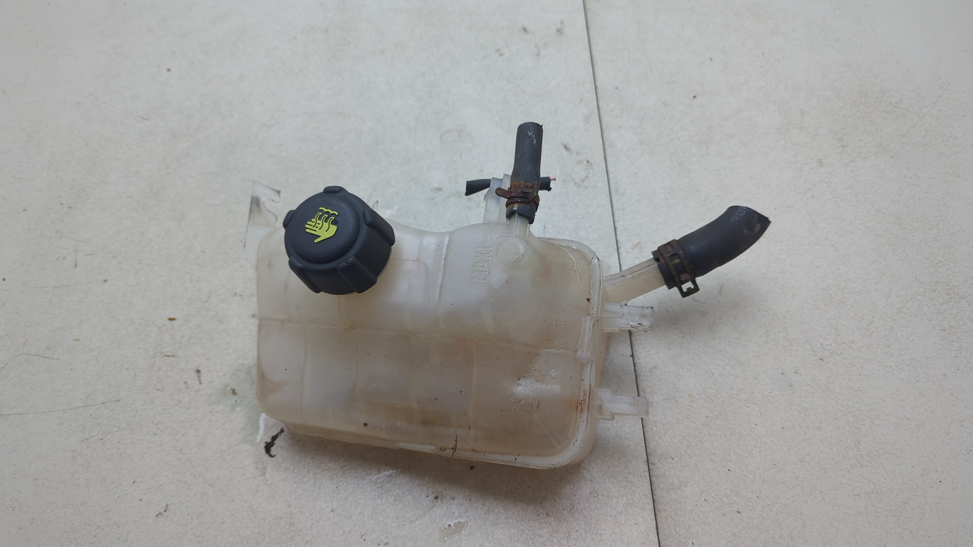 Бачок расширительный