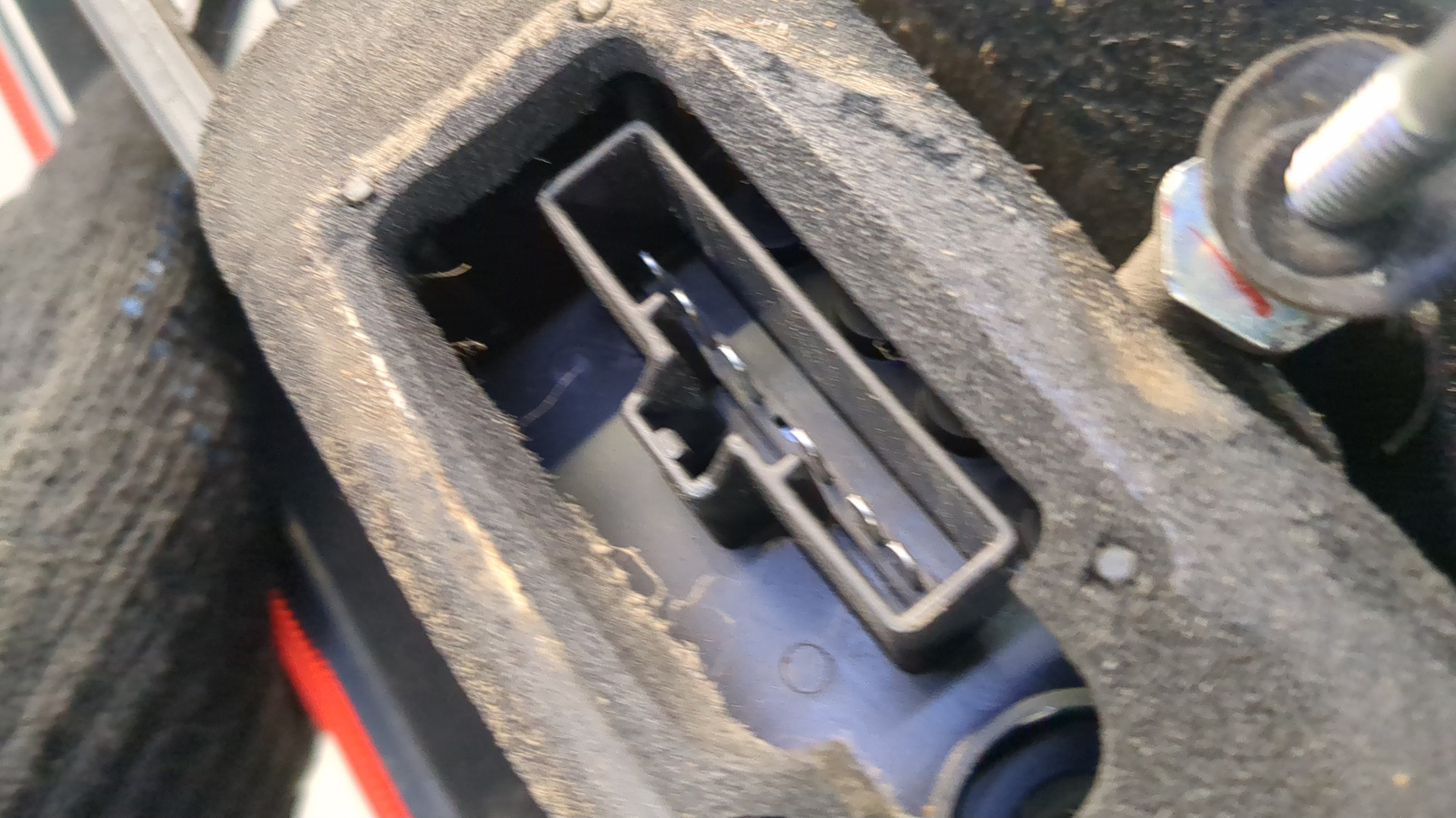 Фонарь задний правый