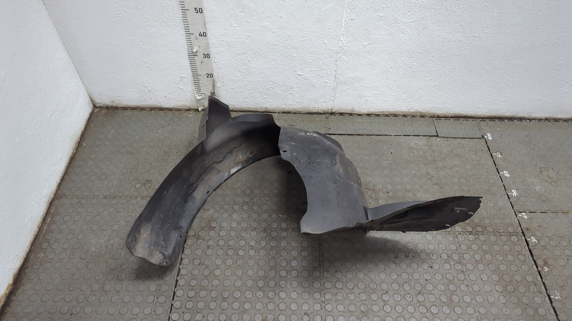 Локер передний левый