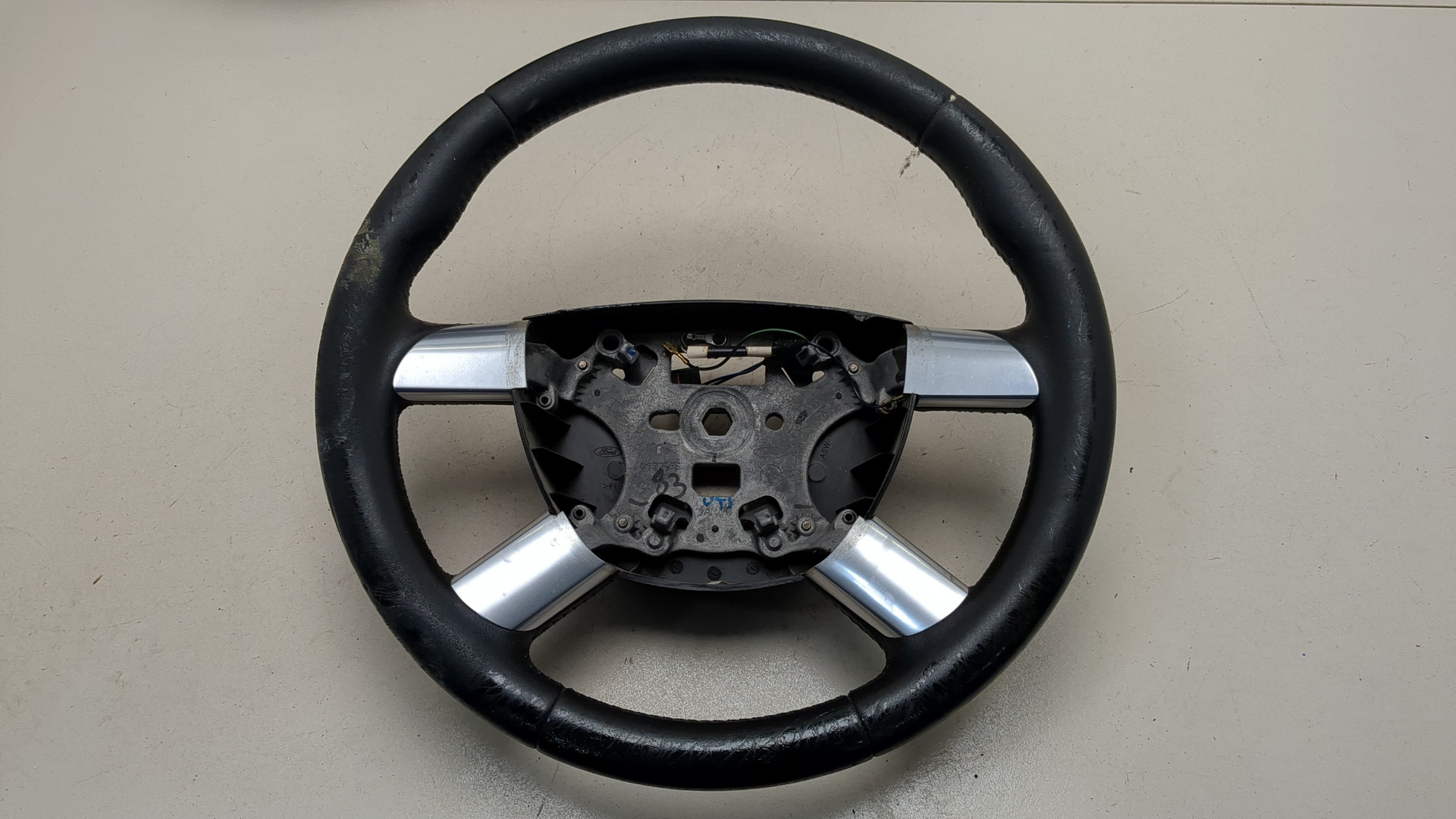 Рулевое колесо (руль)