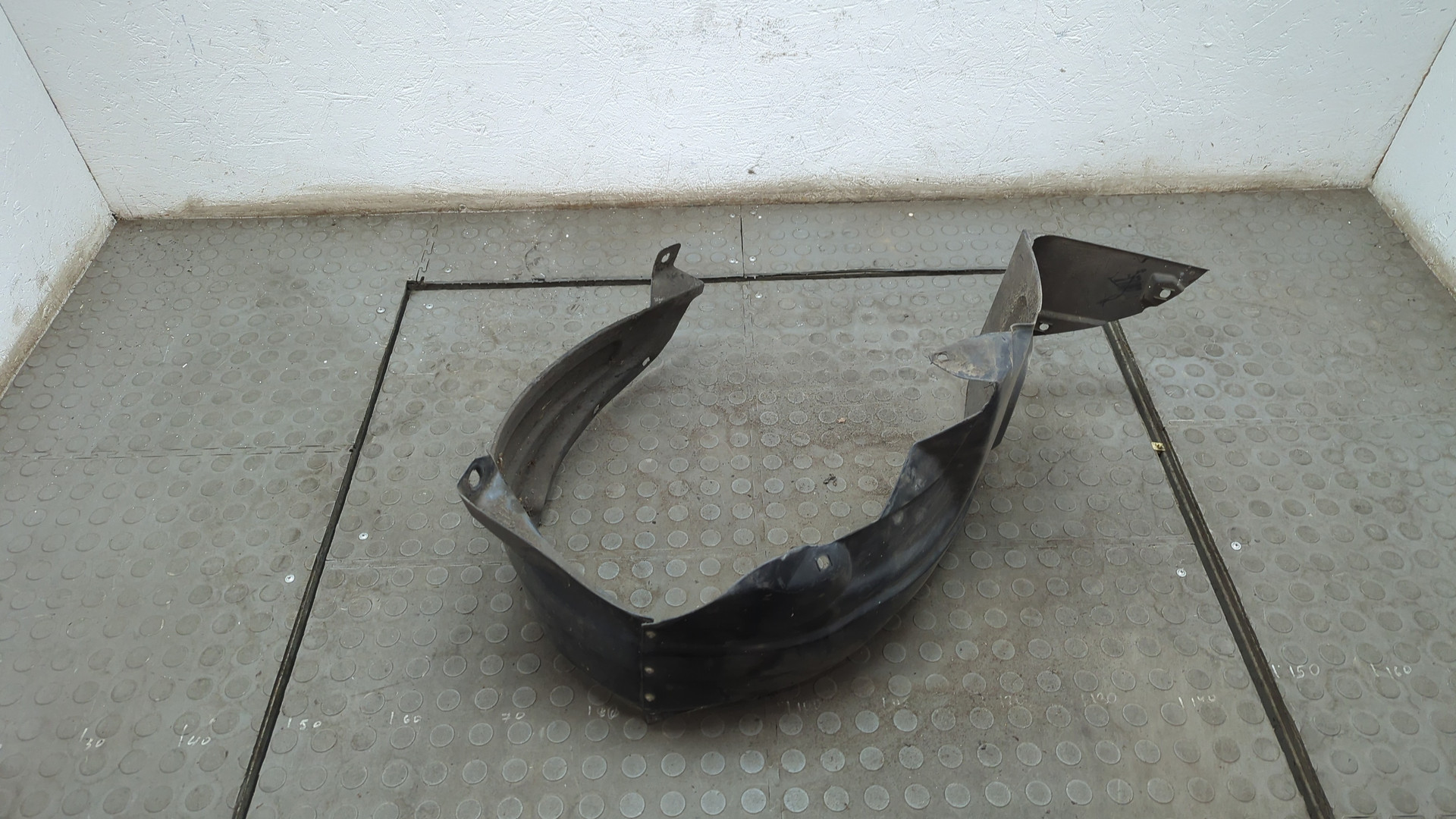 Локер передний правый