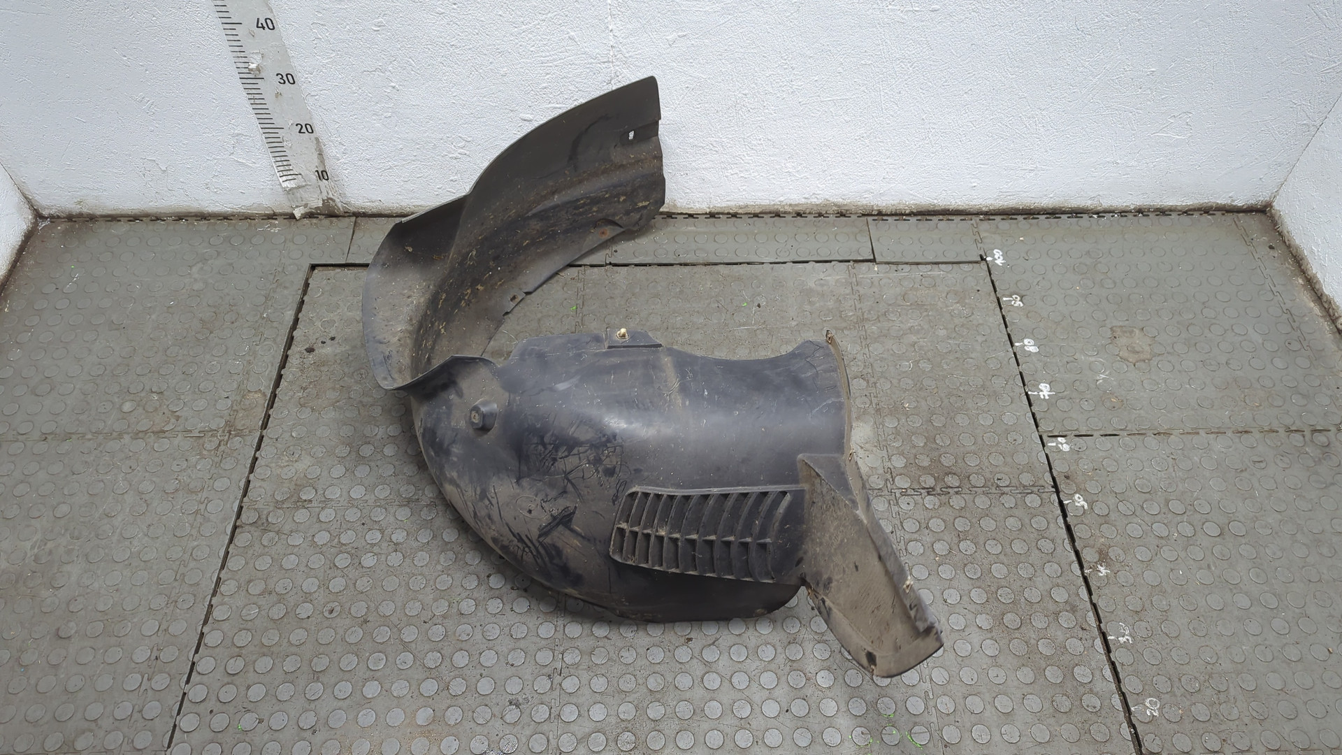 Локер передний правый