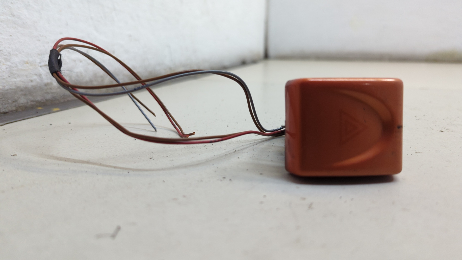 Кнопка аварийной остановки