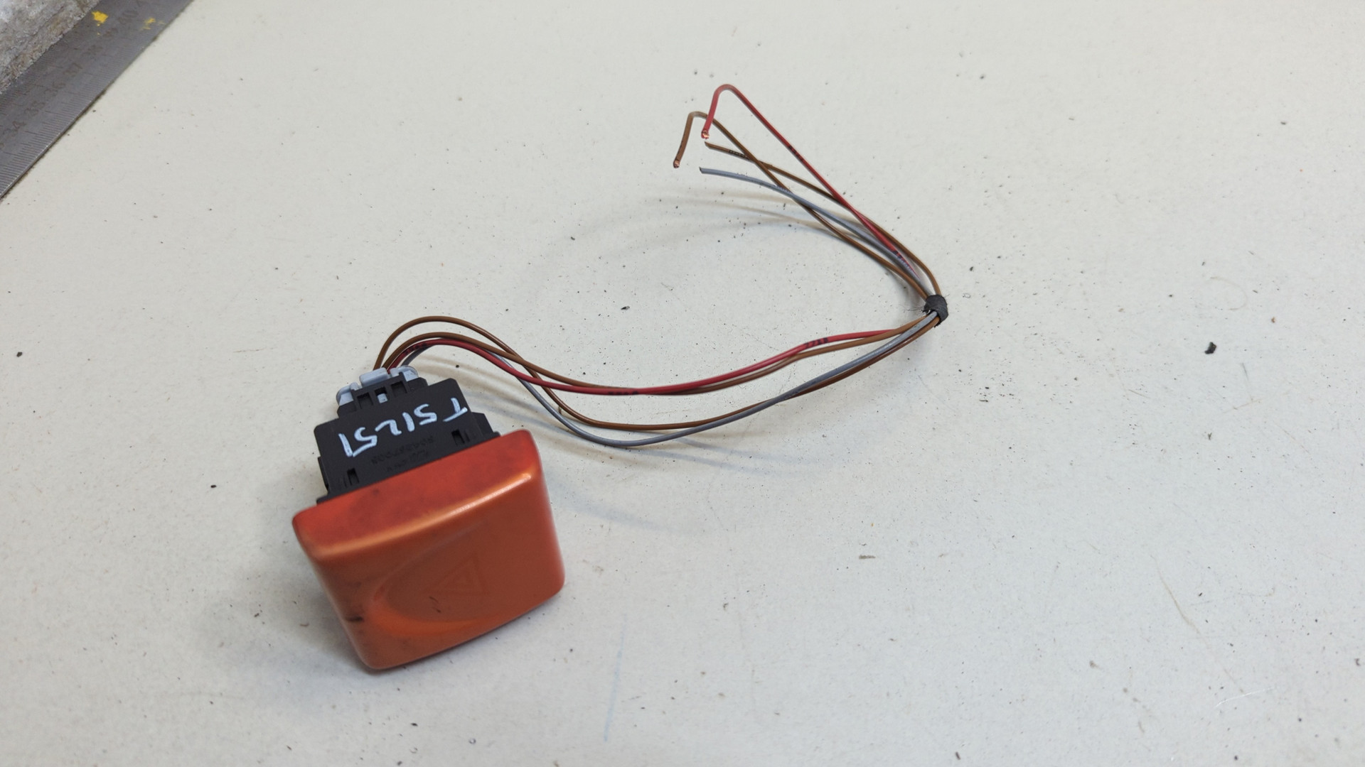 Кнопка аварийной остановки