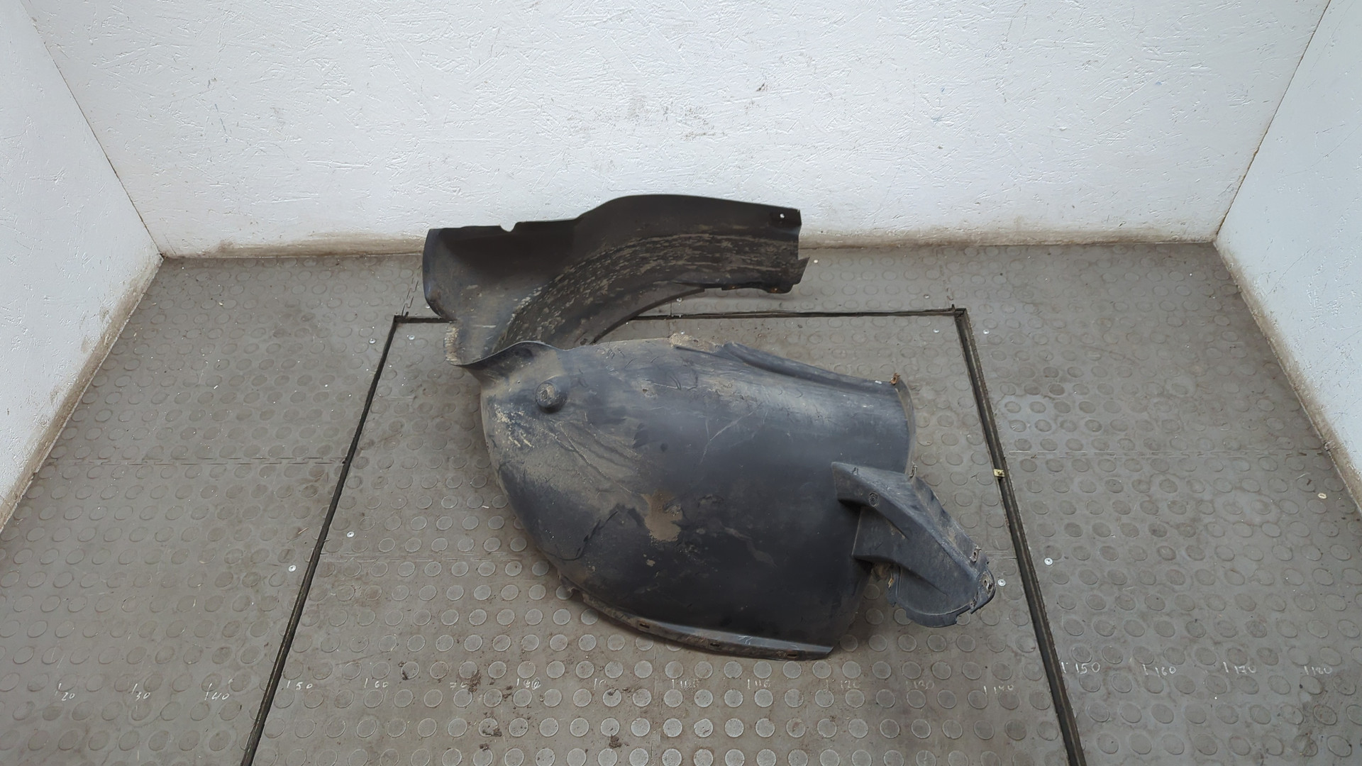 Локер передний правый