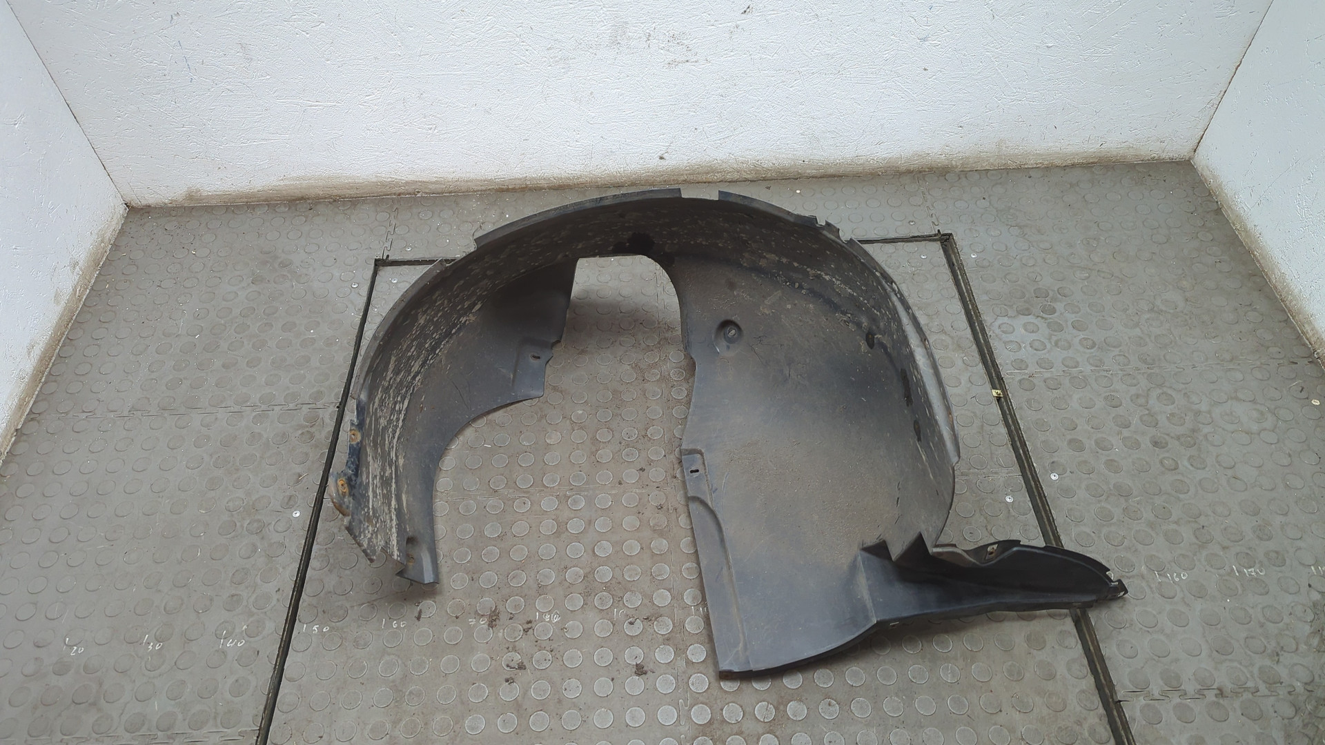 Локер передний правый