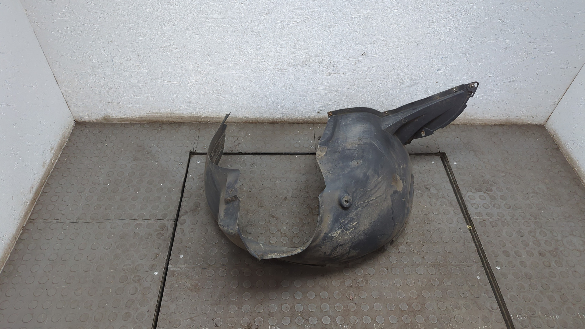 Локер передний правый