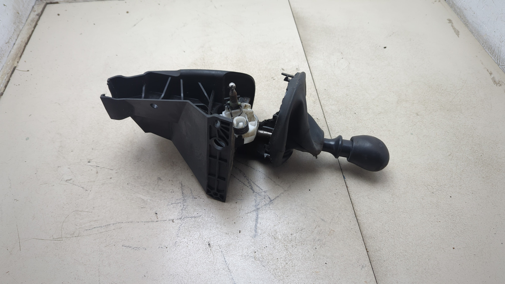 Кулиса МКПП / АКПП