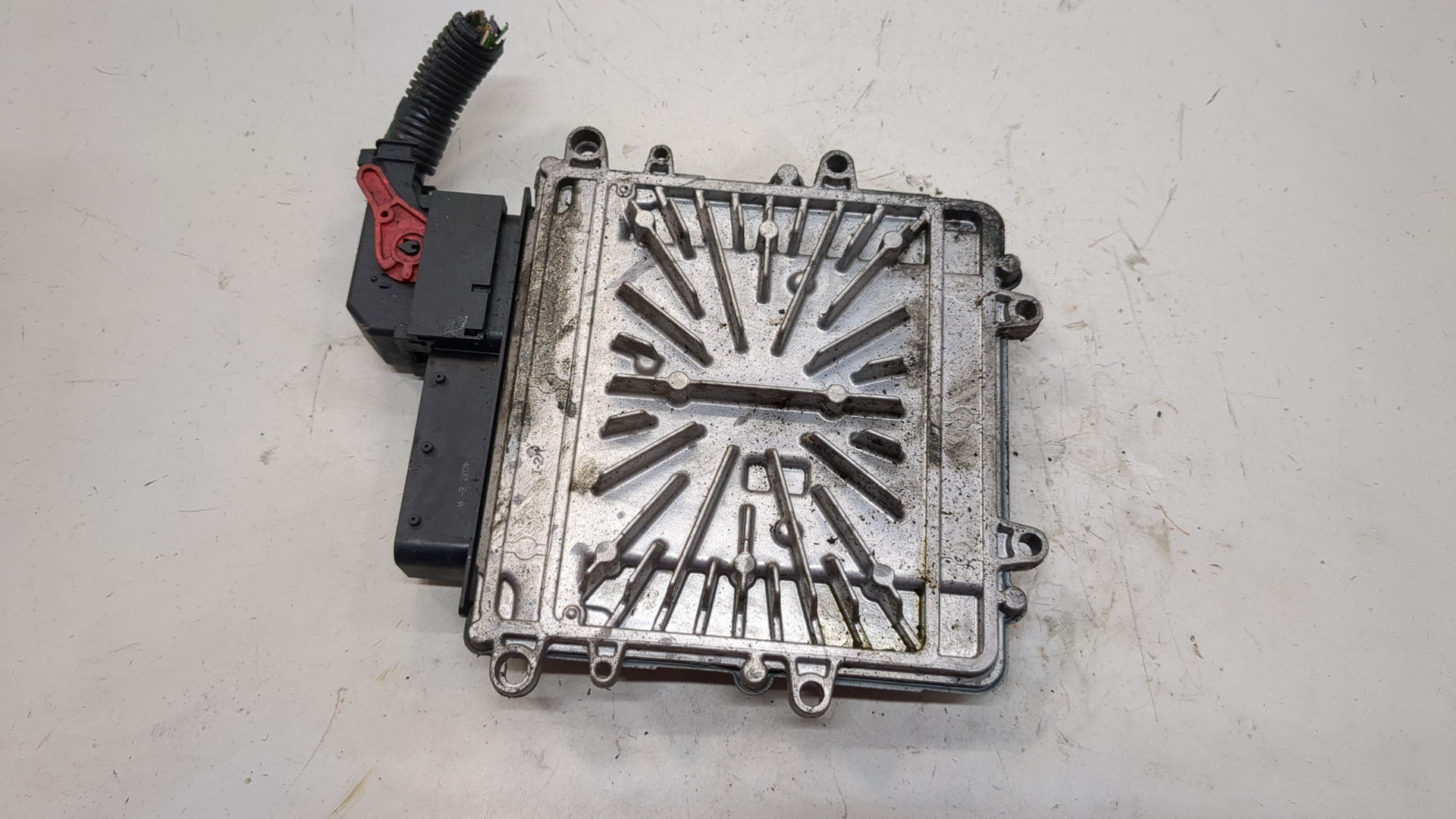 Блок управления двигателем