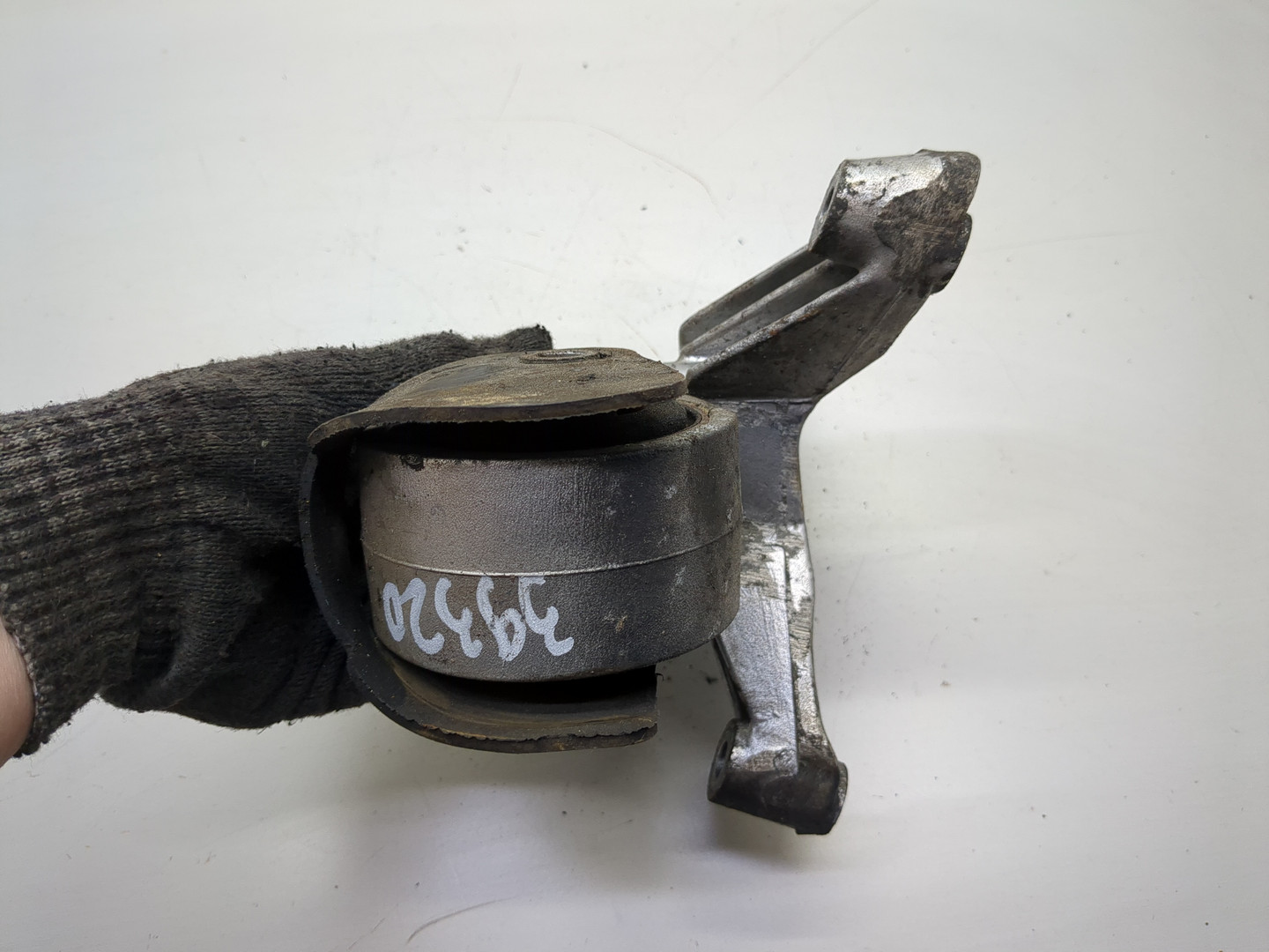 Опора двигателя