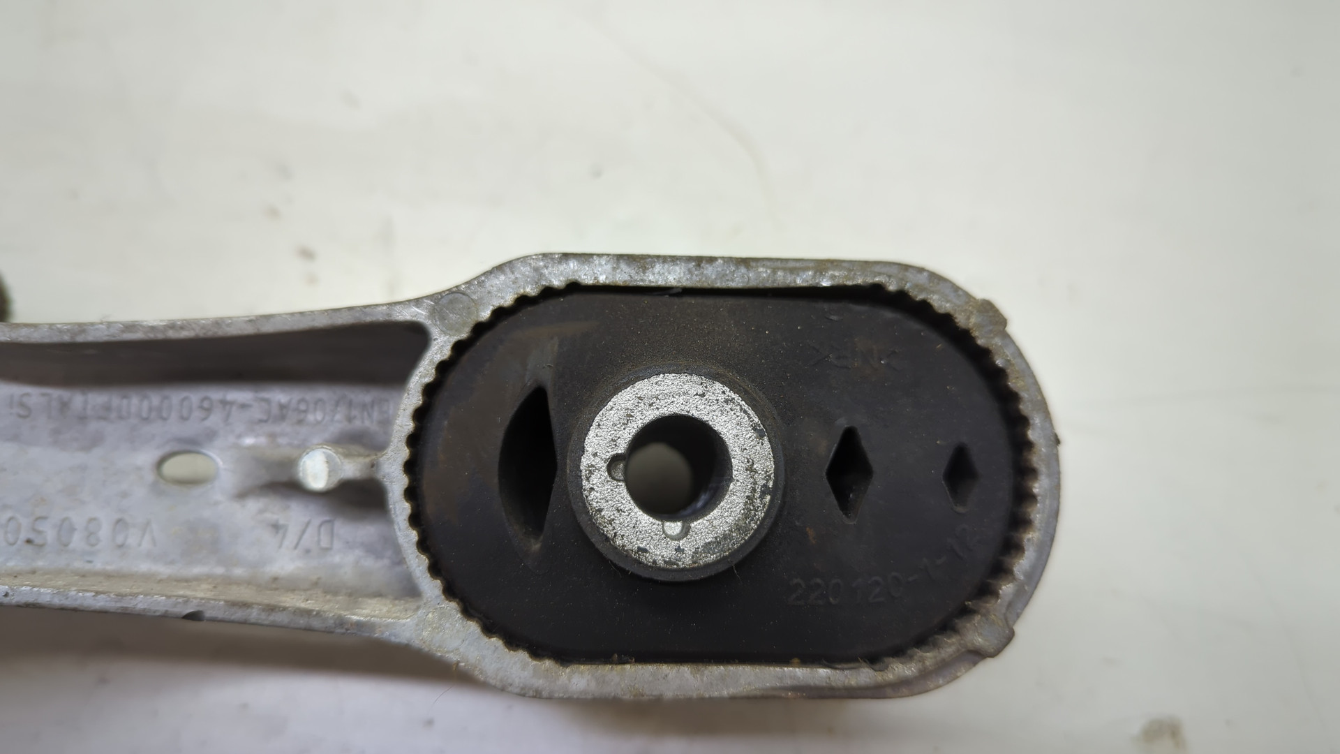 Опора двигателя