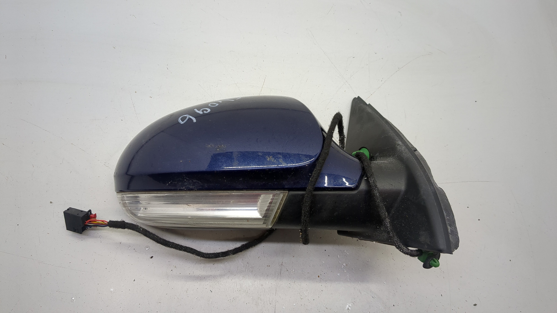 Зеркало правое электрическое