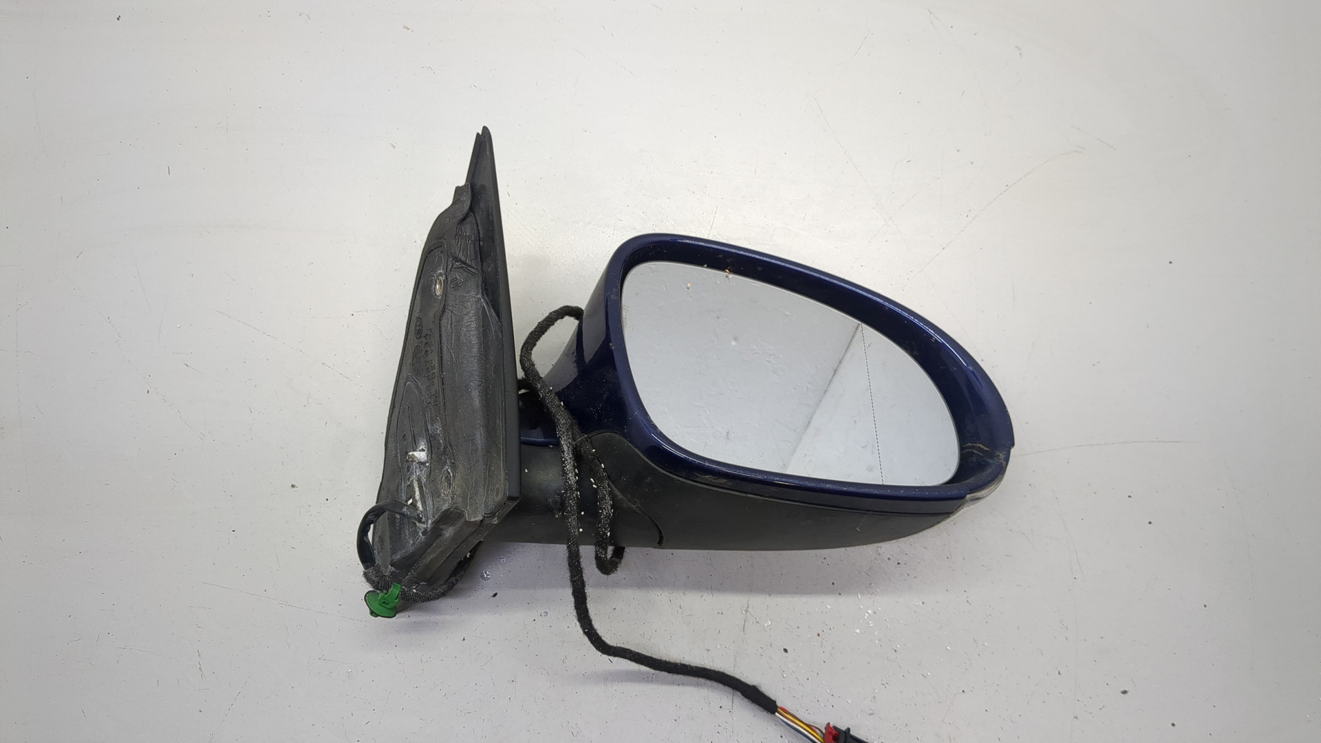 Зеркало правое электрическое