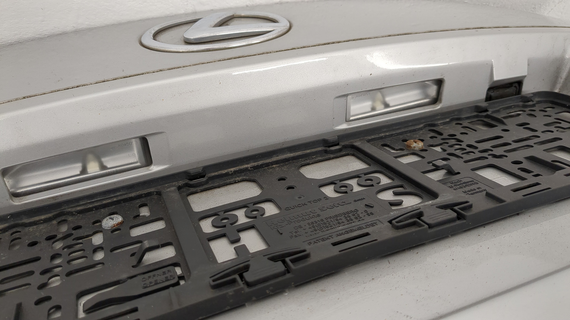 Дверь багажника