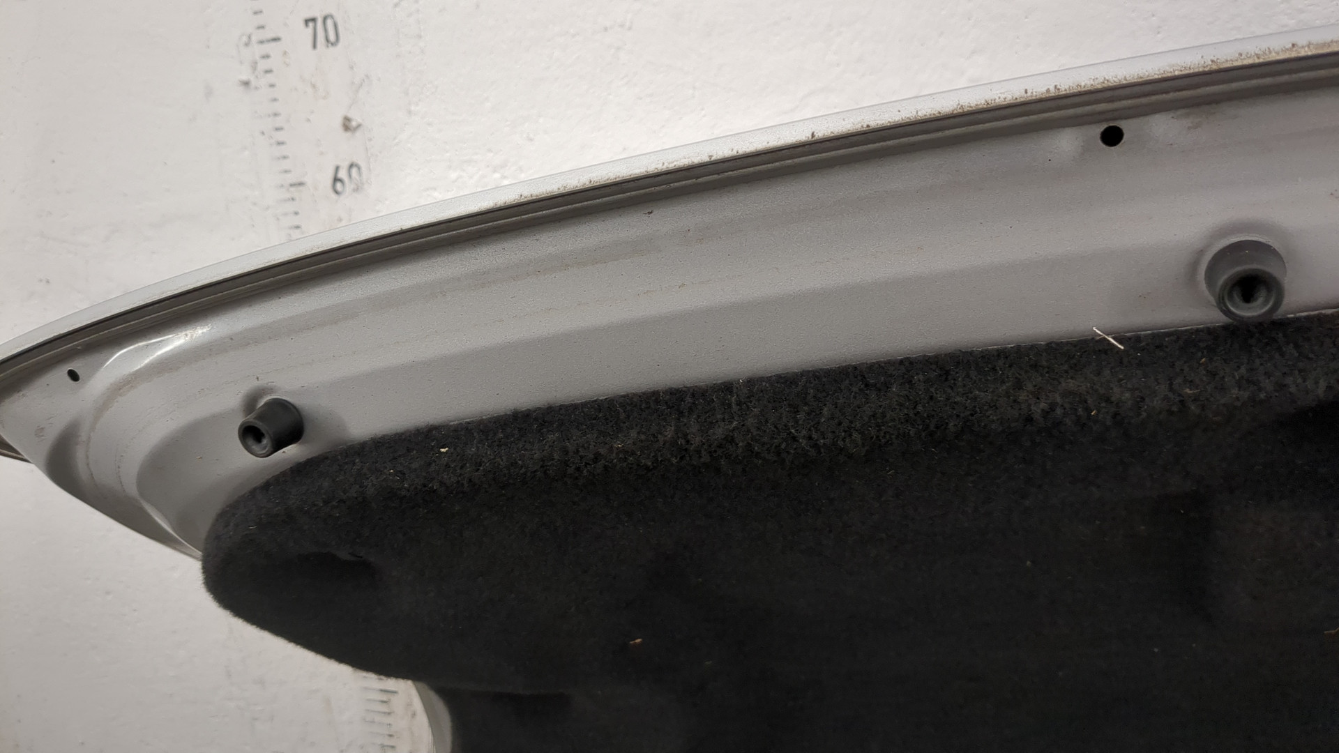 Дверь багажника