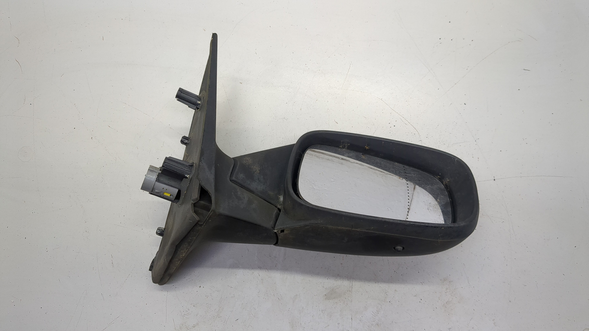 Зеркало правое электрическое