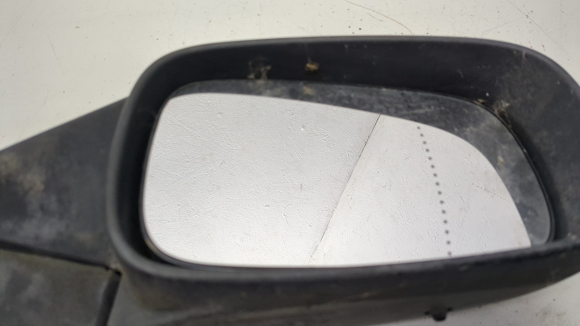 Зеркало правое электрическое