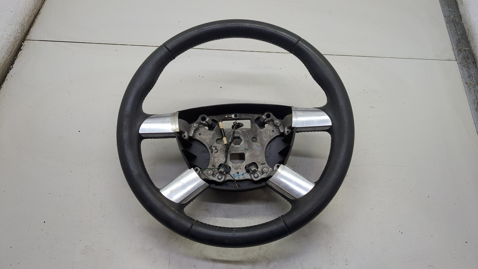 Рулевое колесо (руль)