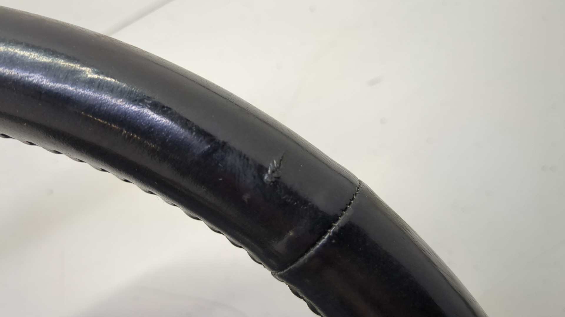 Рулевое колесо (руль)