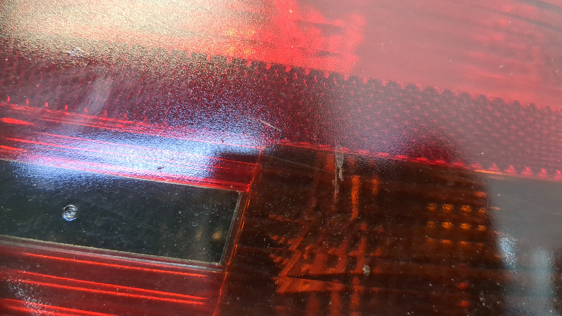 Фонарь задний правый