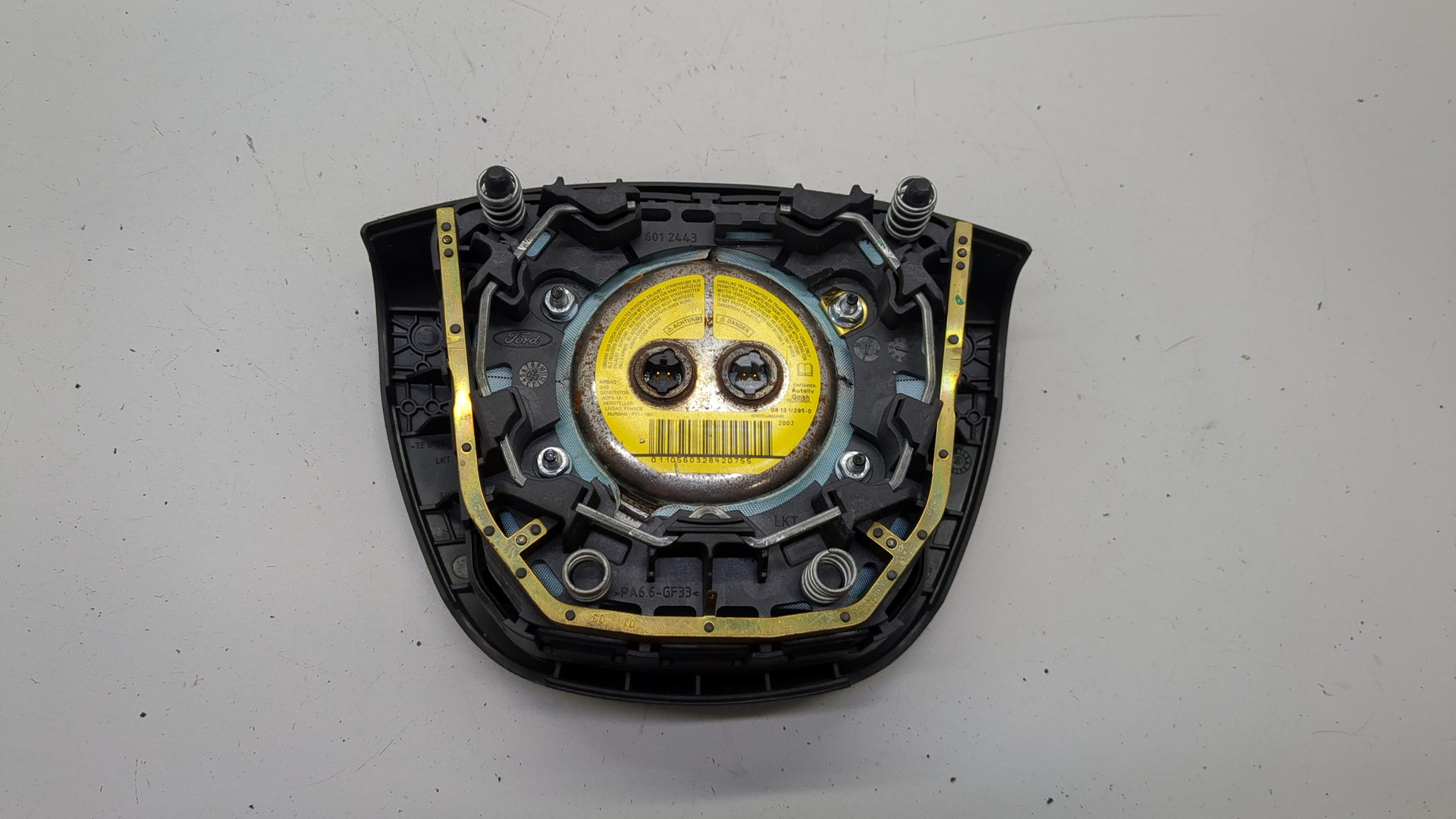 Подушка безопасности в рулевое колесо