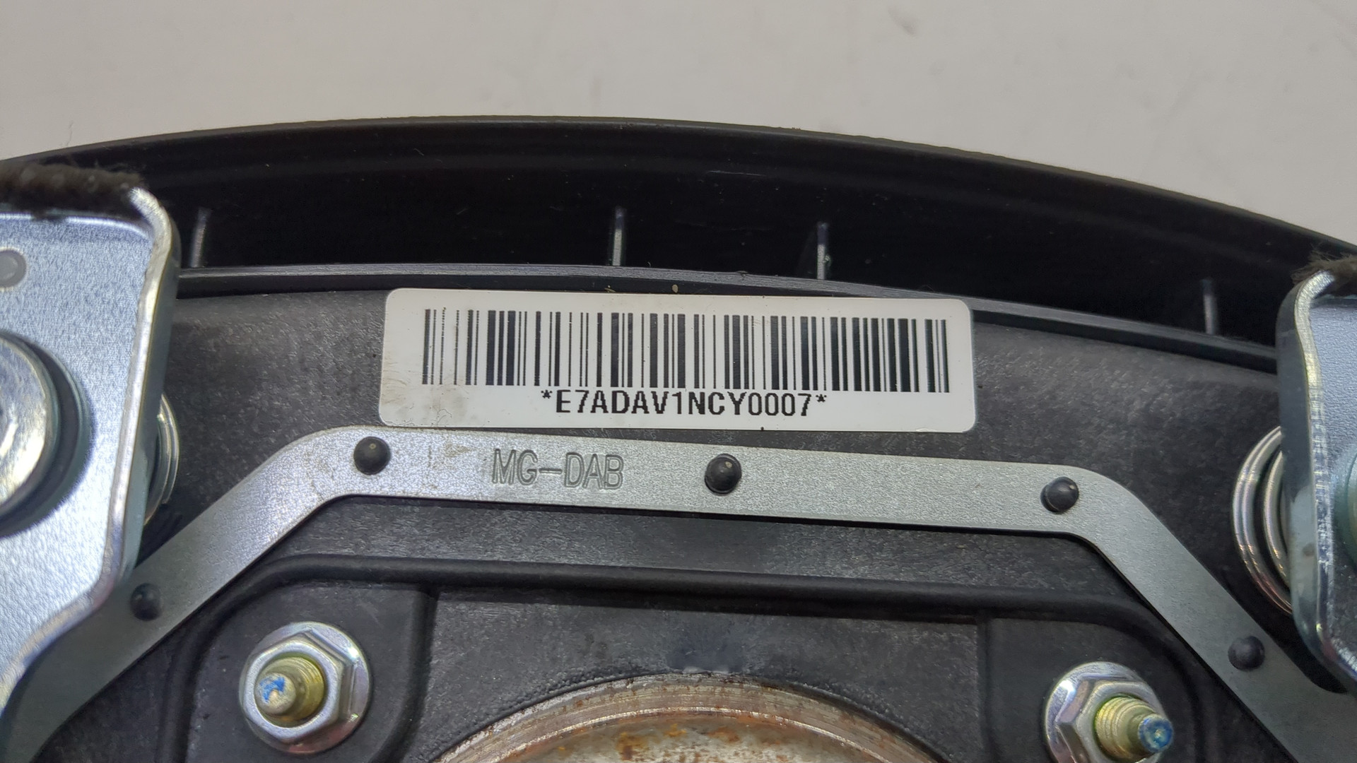 Подушка безопасности в рулевое колесо