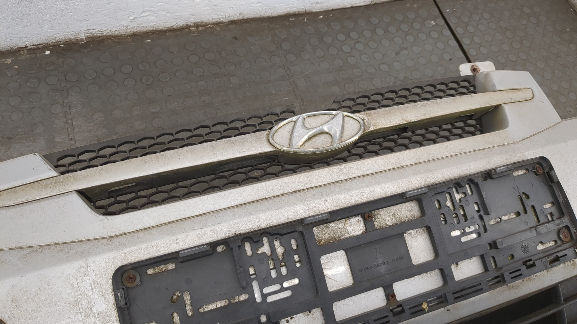 Бампер передний