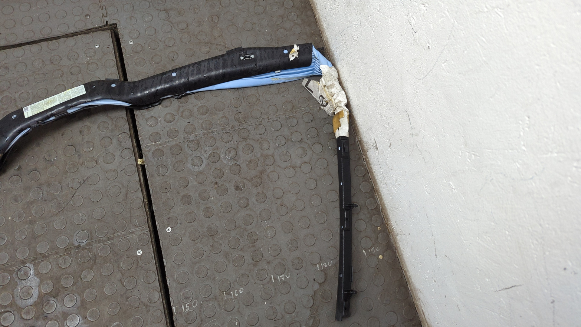 Подушка безопасности боковая (шторка)