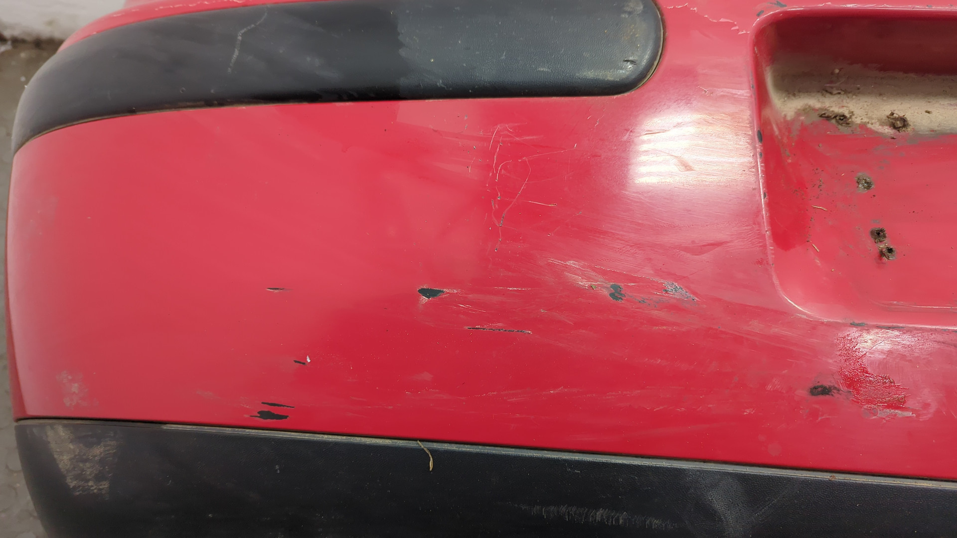 Бампер задний