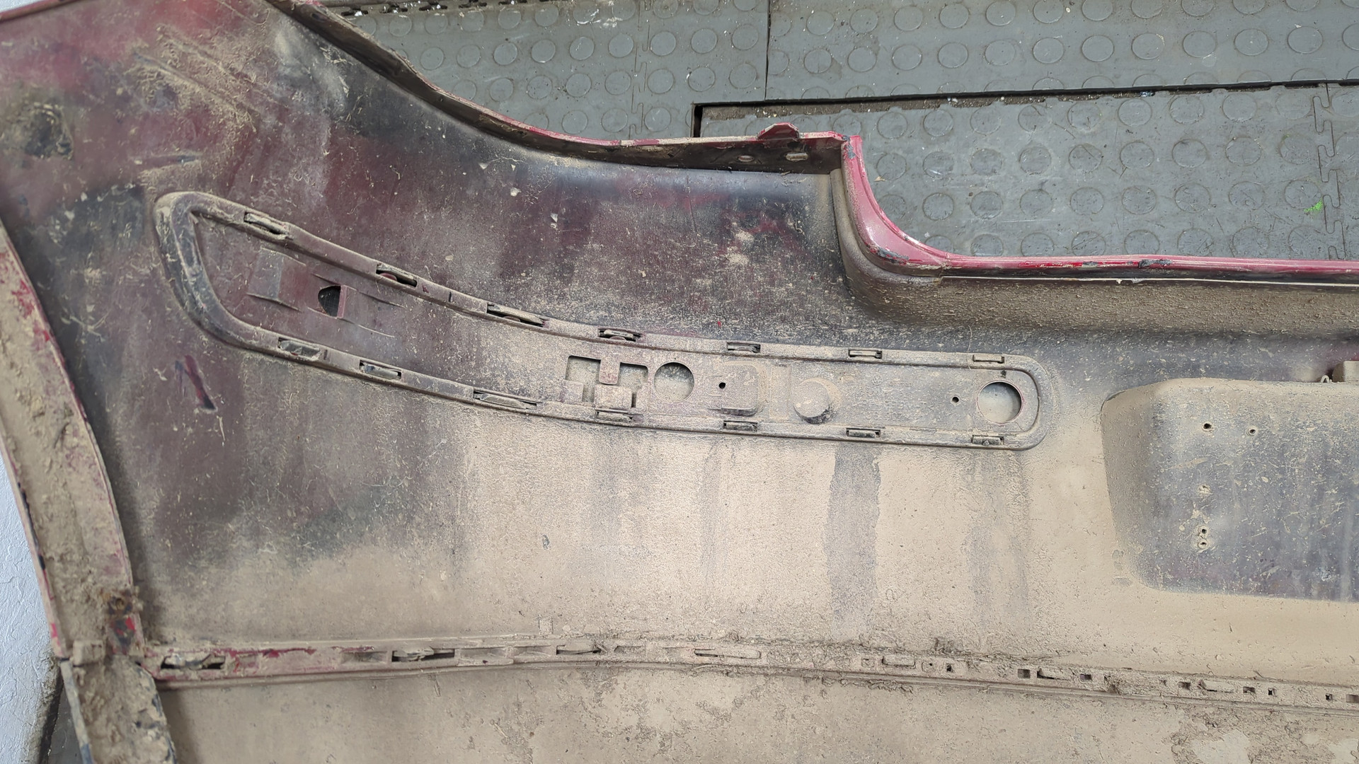 Бампер задний