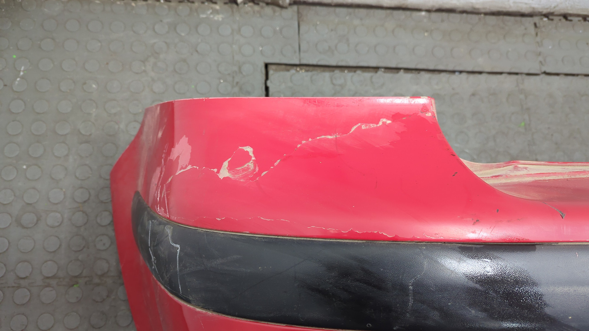 Бампер задний