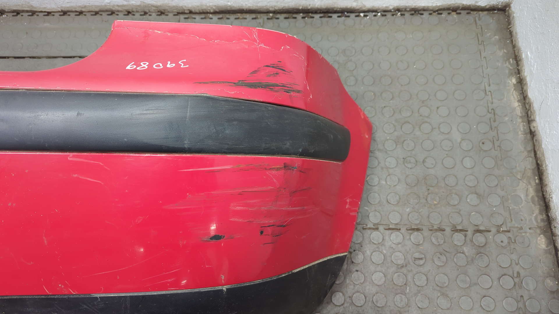 Бампер задний