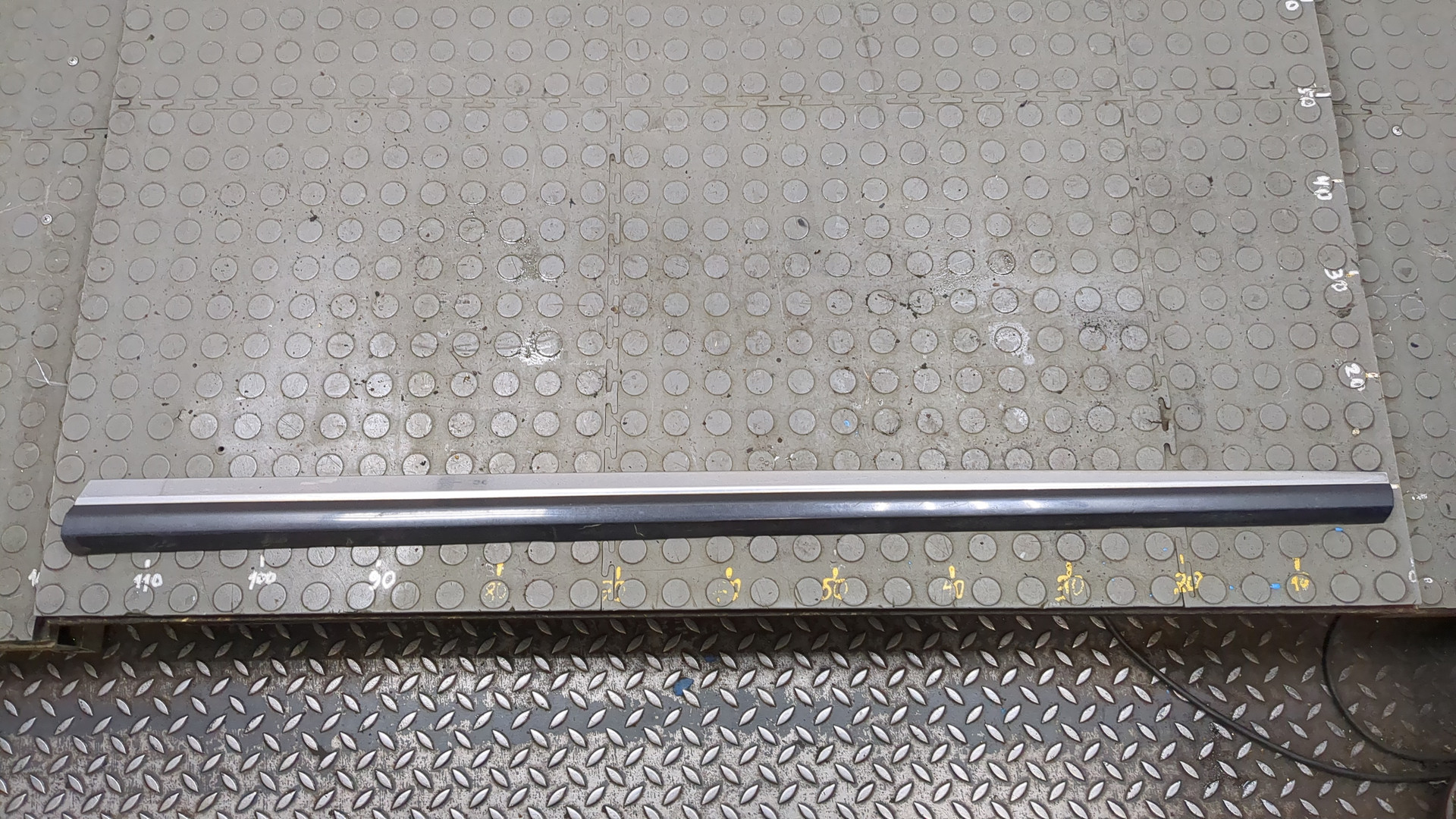 Молдинг двери