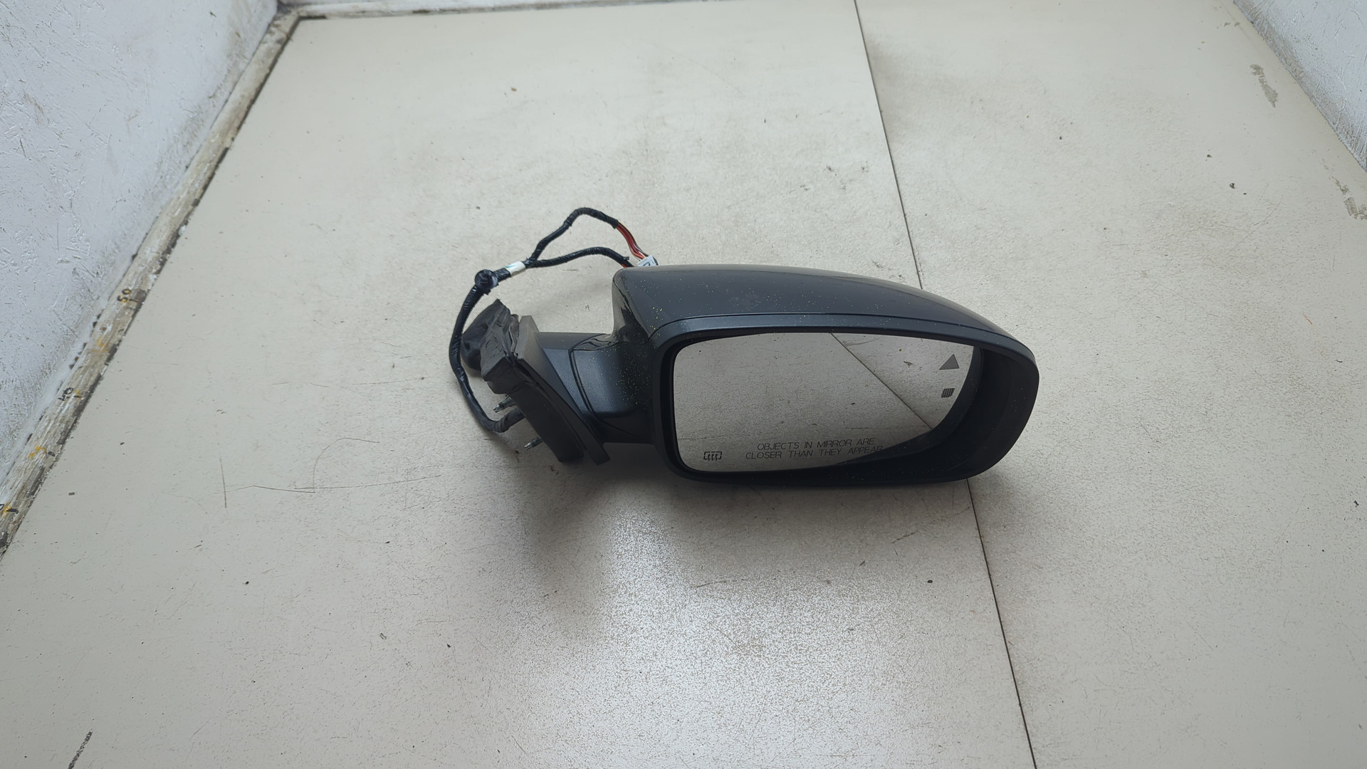 Зеркало правое электрическое