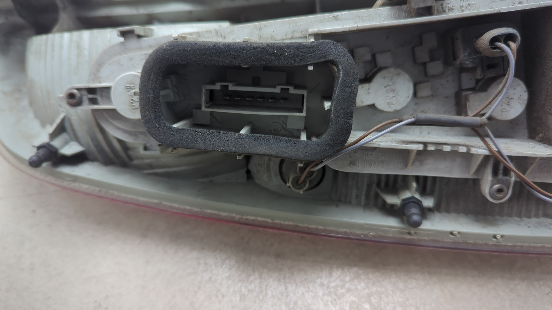 Фонарь задний правый