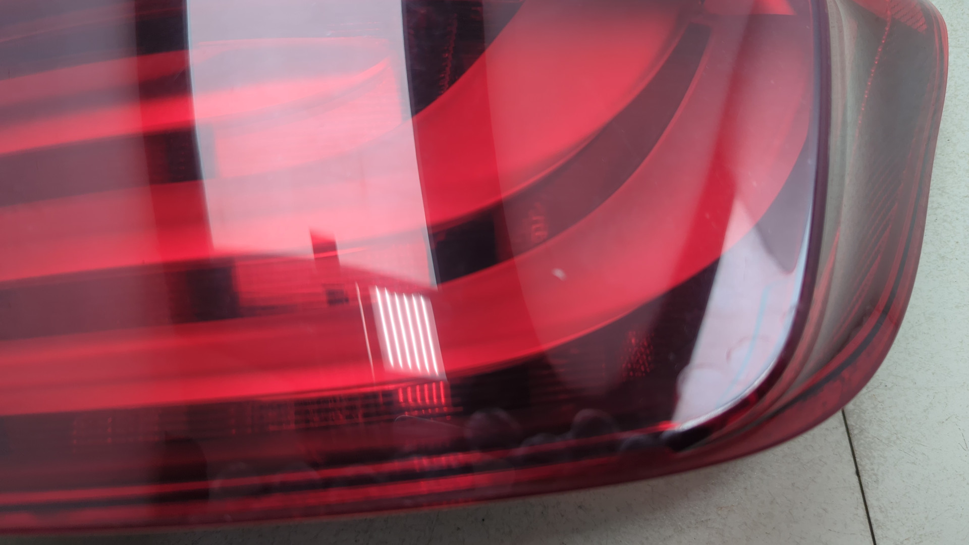 Фонарь задний правый