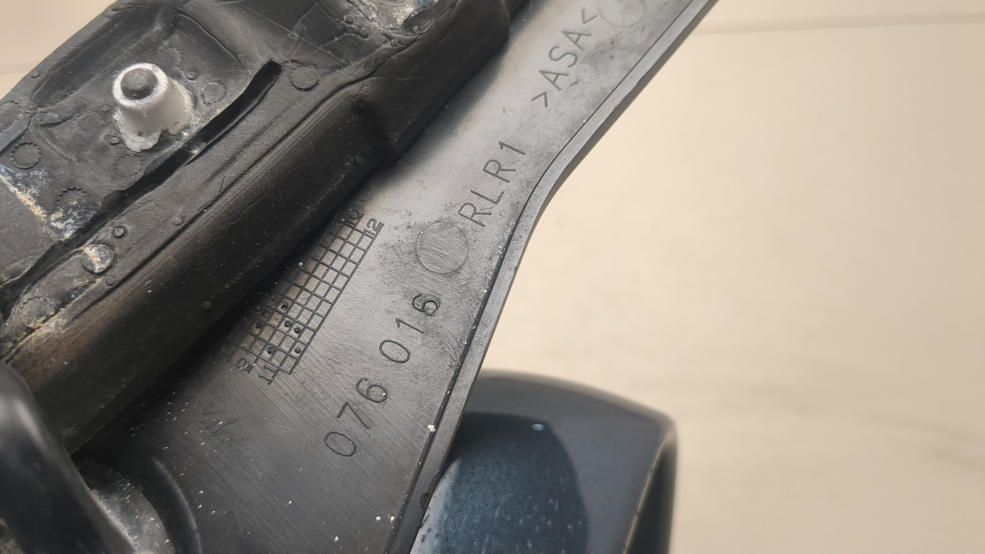 Зеркало правое электрическое