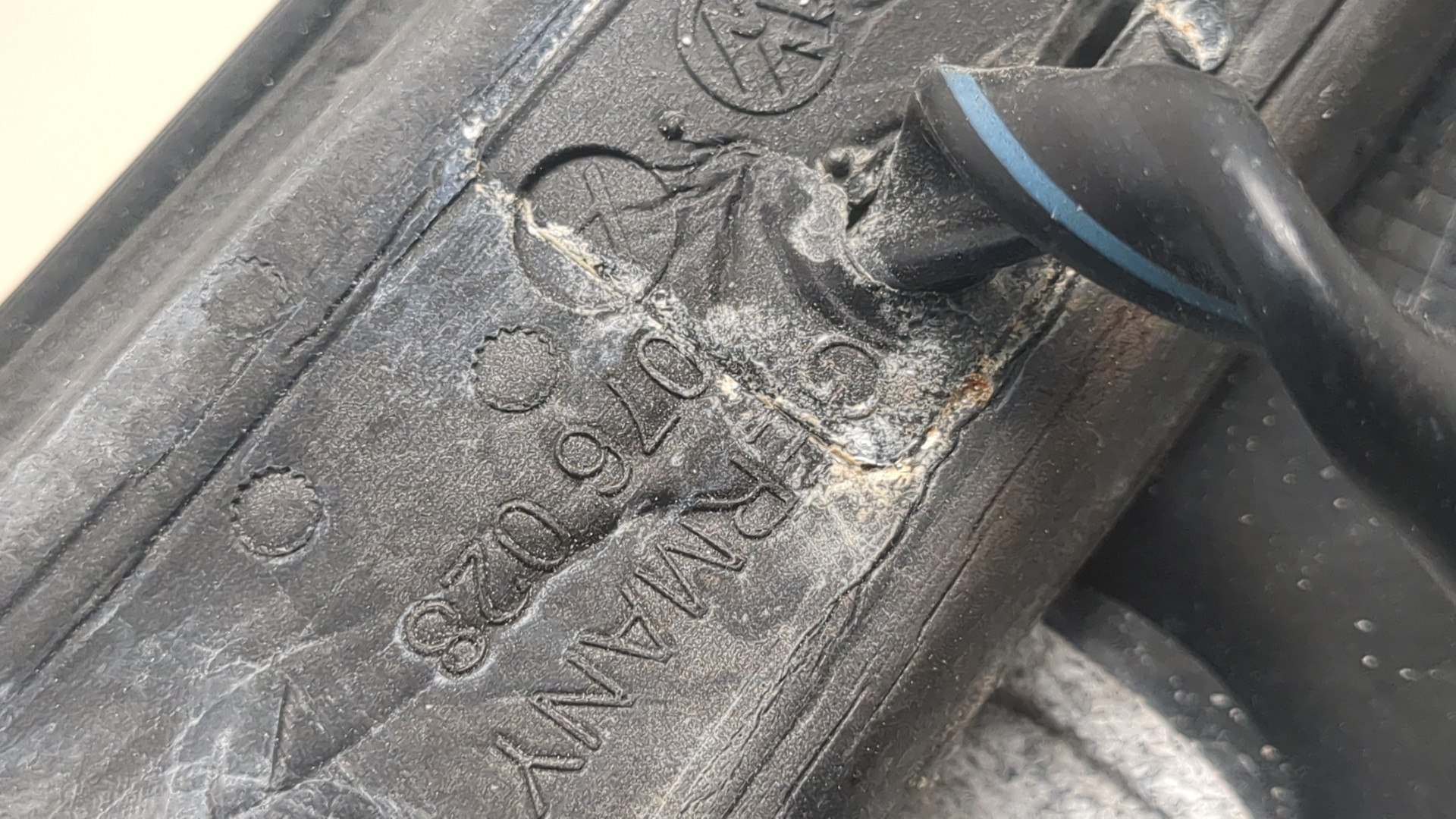 Зеркало правое электрическое